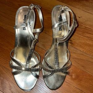 Gold beautiful sandals